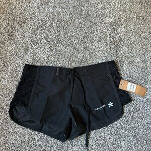 Women’s mini boardshorts size small